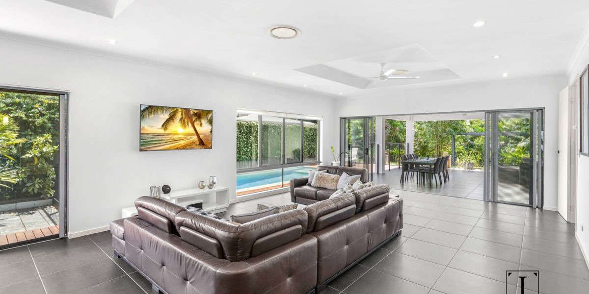 6 McAlister Avenue, Kewarra Beach, QLD 4879 AUS