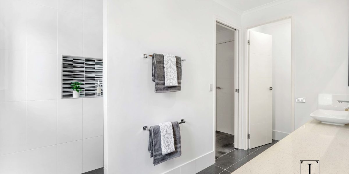 6 McAlister Avenue, Kewarra Beach, QLD 4879 AUS