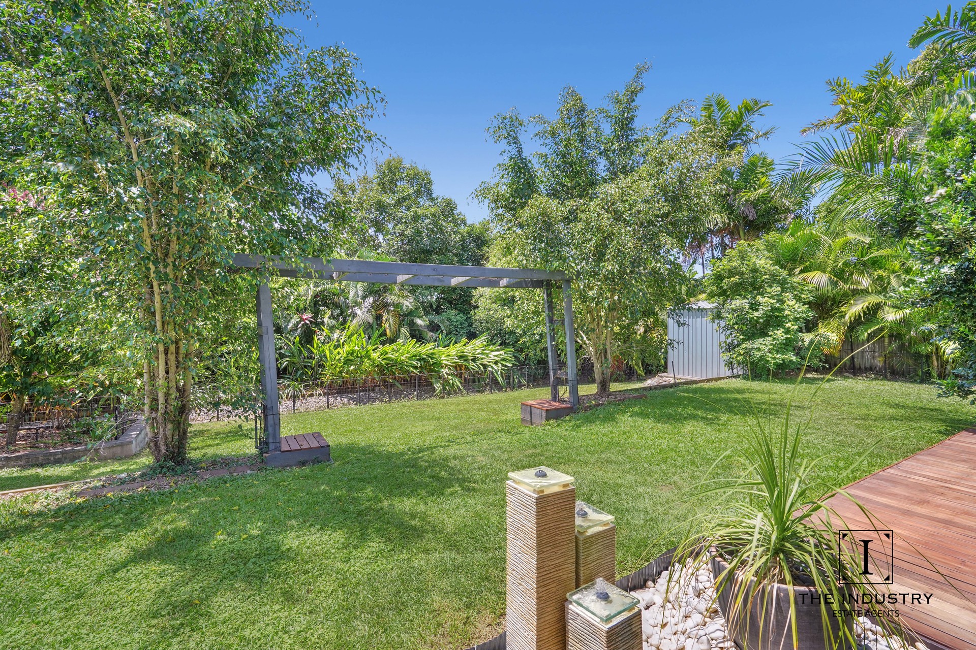 6 McAlister Avenue, Kewarra Beach, QLD 4879 AUS