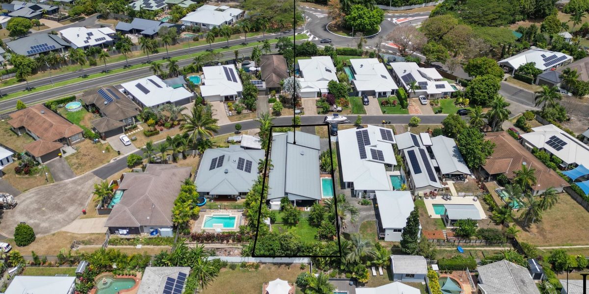 6 McAlister Avenue, Kewarra Beach, QLD 4879 AUS