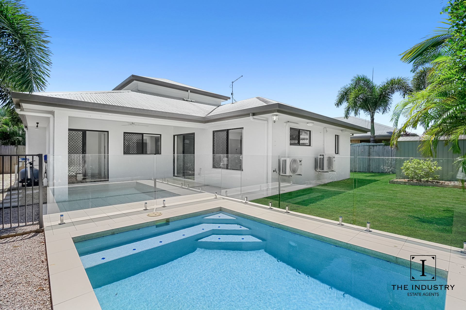 6 Eclipse Street, Trinity Beach, QLD 4879 AUS