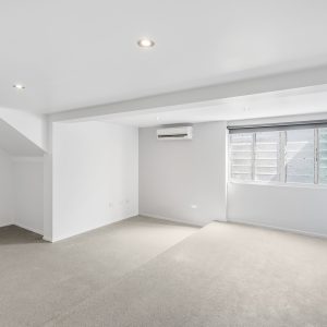 62 English Street, Manunda, QLD 4870 AUS