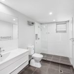 62 English Street, Manunda, QLD 4870 AUS