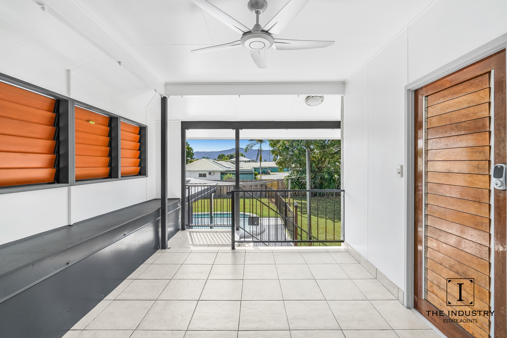 62 English Street, Manunda, QLD 4870 AUS