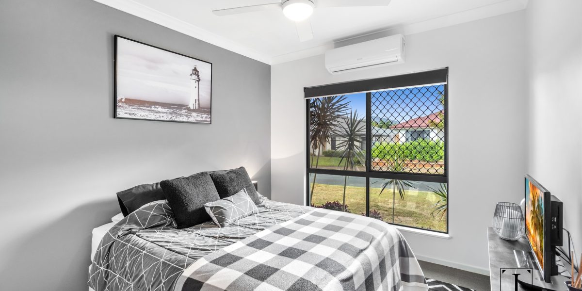56 Springbrook Avenue, Redlynch, QLD 4870 AUS