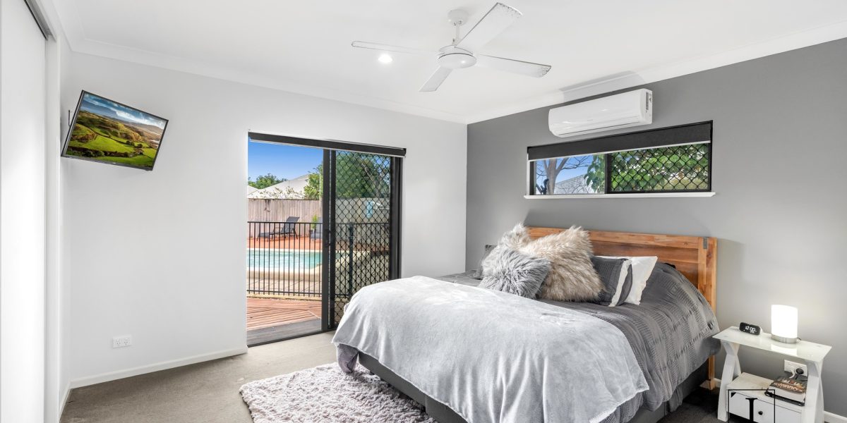 56 Springbrook Avenue, Redlynch, QLD 4870 AUS