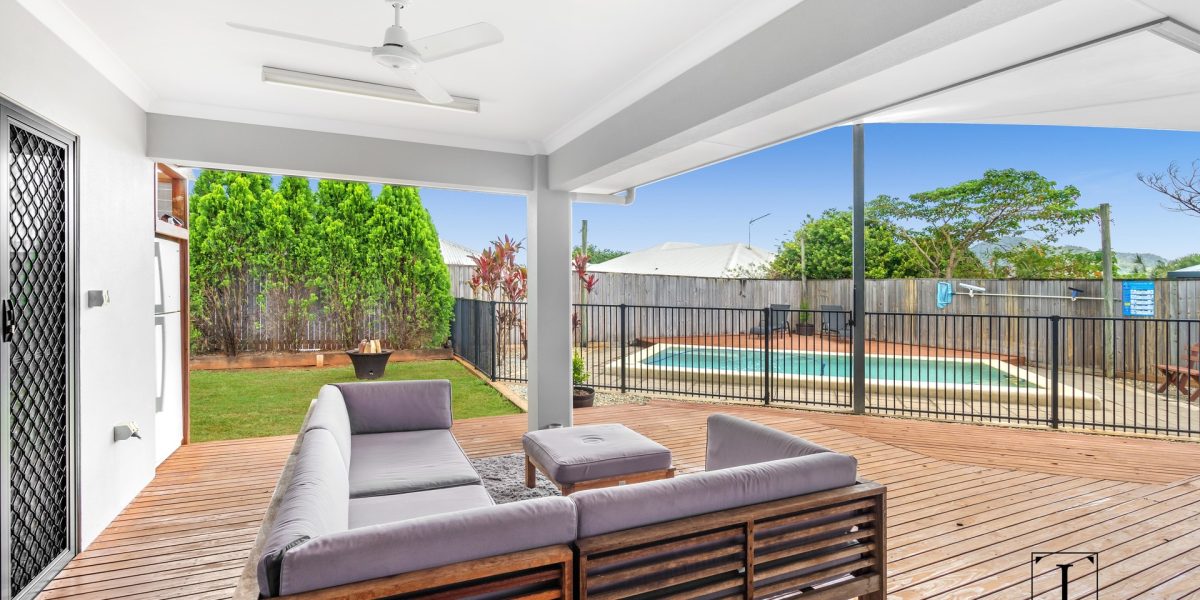 56 Springbrook Avenue, Redlynch, QLD 4870 AUS