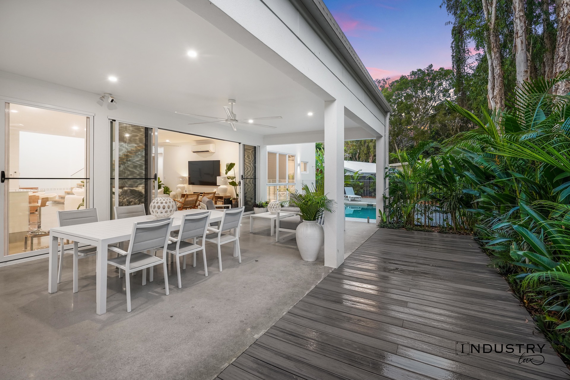 18 Turtle Close, Clifton Beach, QLD 4879 AUS