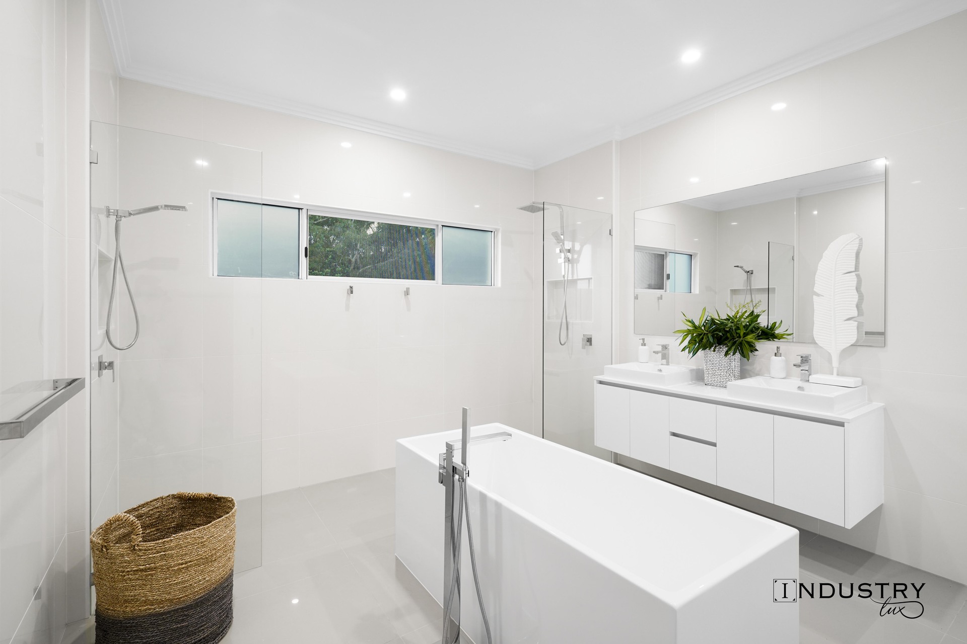 18 Turtle Close, Clifton Beach, QLD 4879 AUS