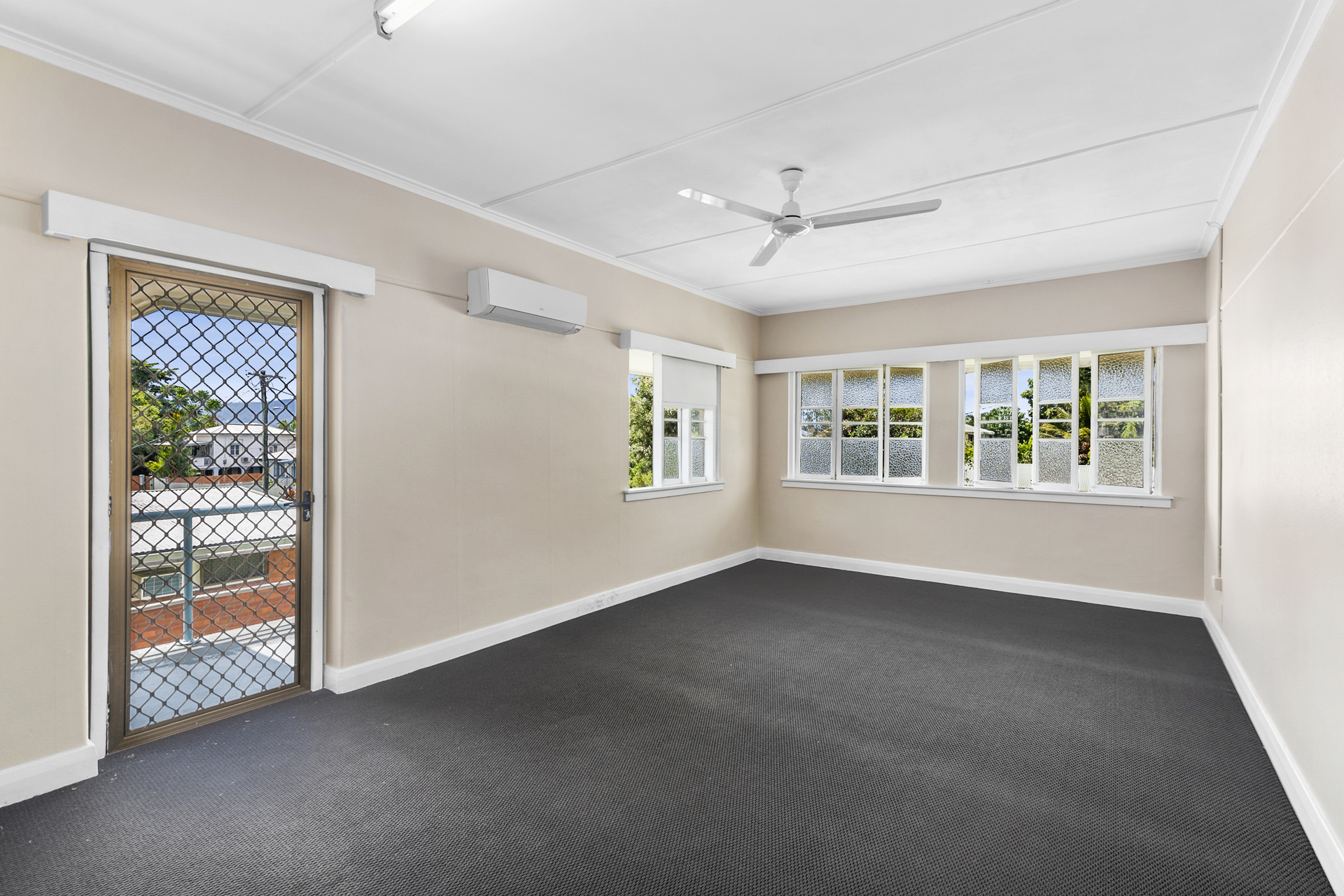 2/14 Casella Street, Earlville, QLD 4870 AUS