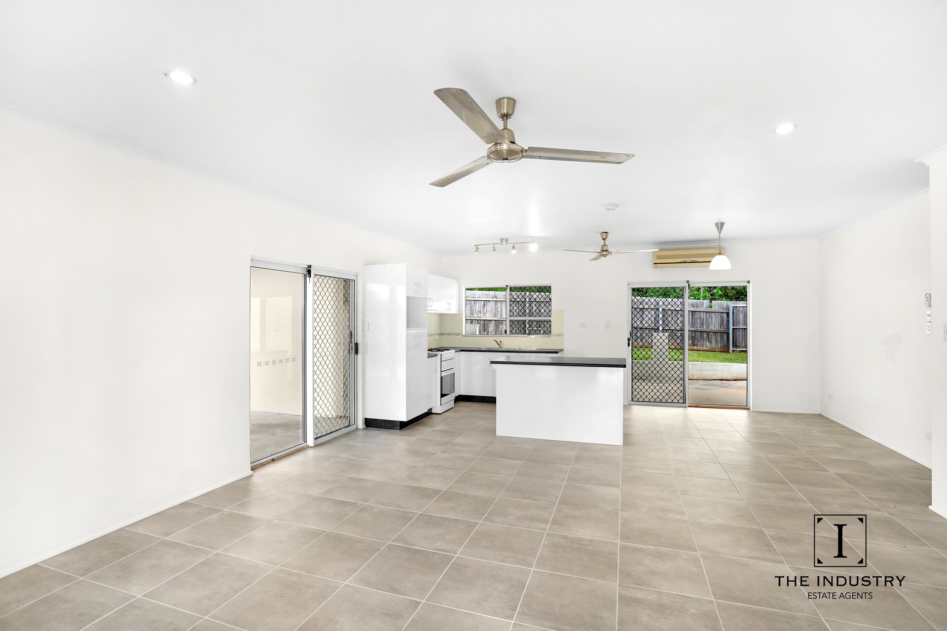 19 Gommory Close, Earlville, QLD 4870 AUS