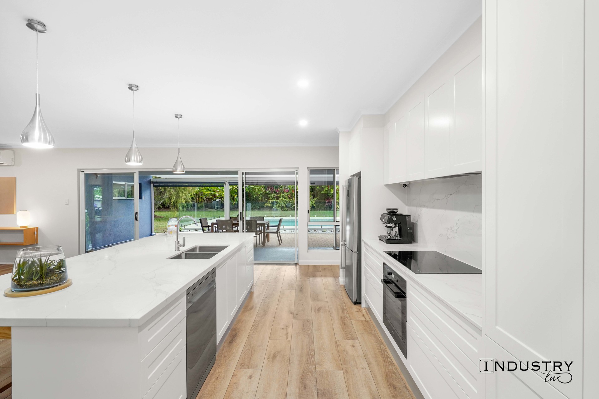 14 Joseph Banks Close, Kewarra Beach, QLD 4879 AUS