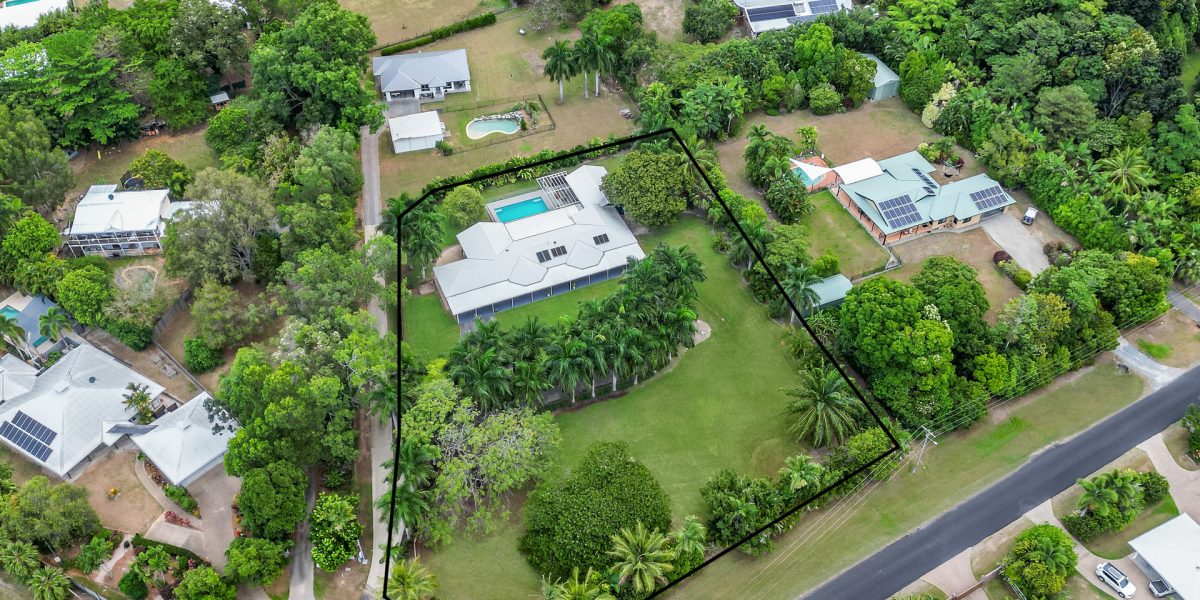 14 Joseph Banks Close, Kewarra Beach, QLD 4879 AUS