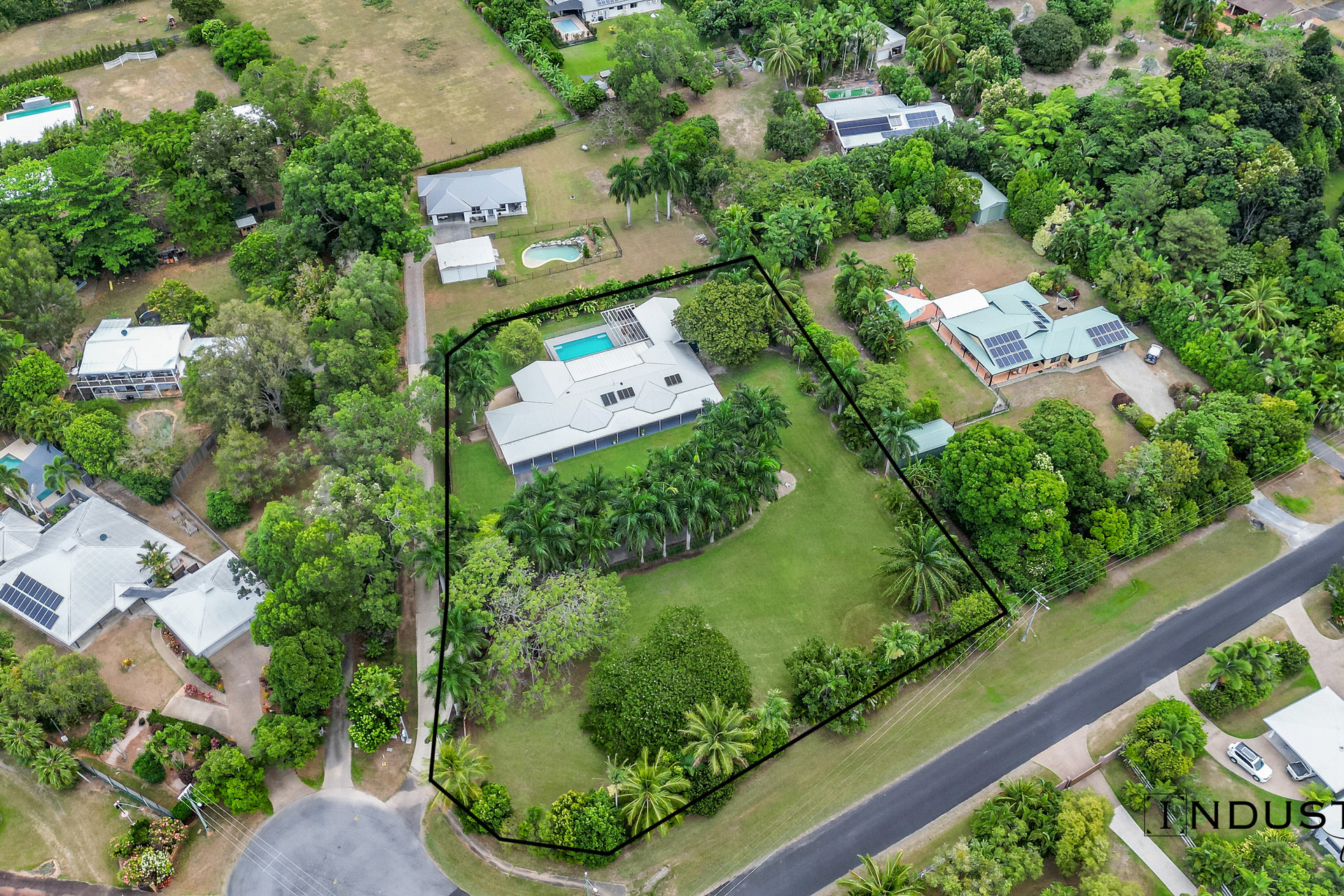 14 Joseph Banks Close, Kewarra Beach, QLD 4879 AUS