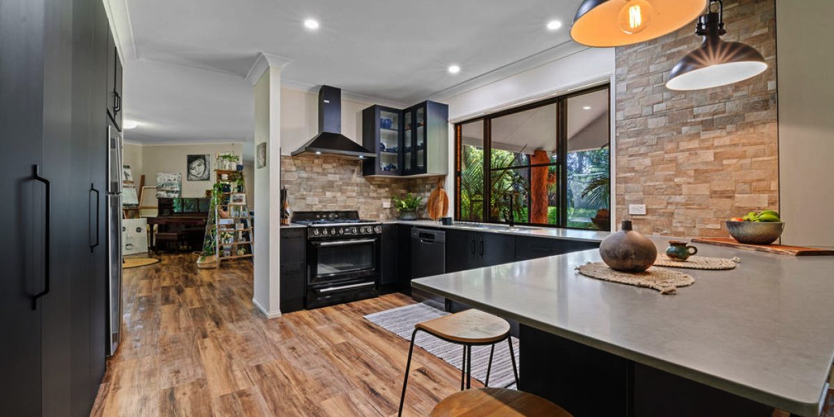 170 Graham Road, Tolga, QLD 4882 AUS