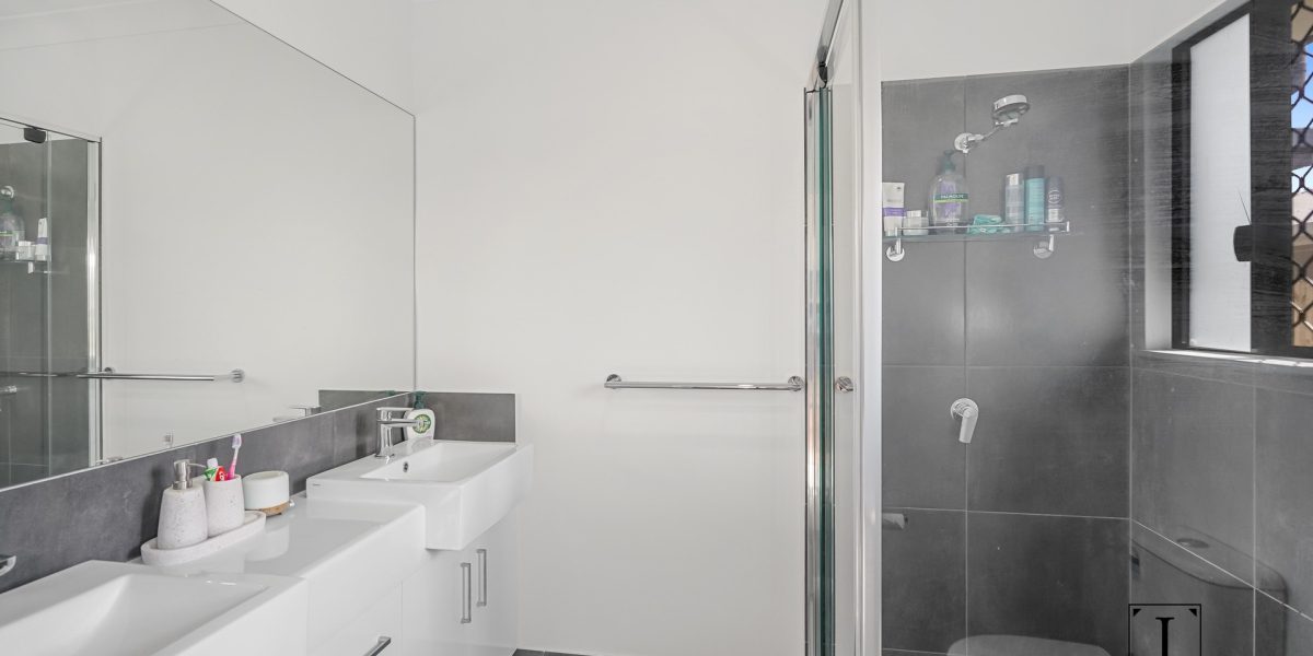 28 Shipmate Drive, Trinity Beach, QLD 4879 AUS