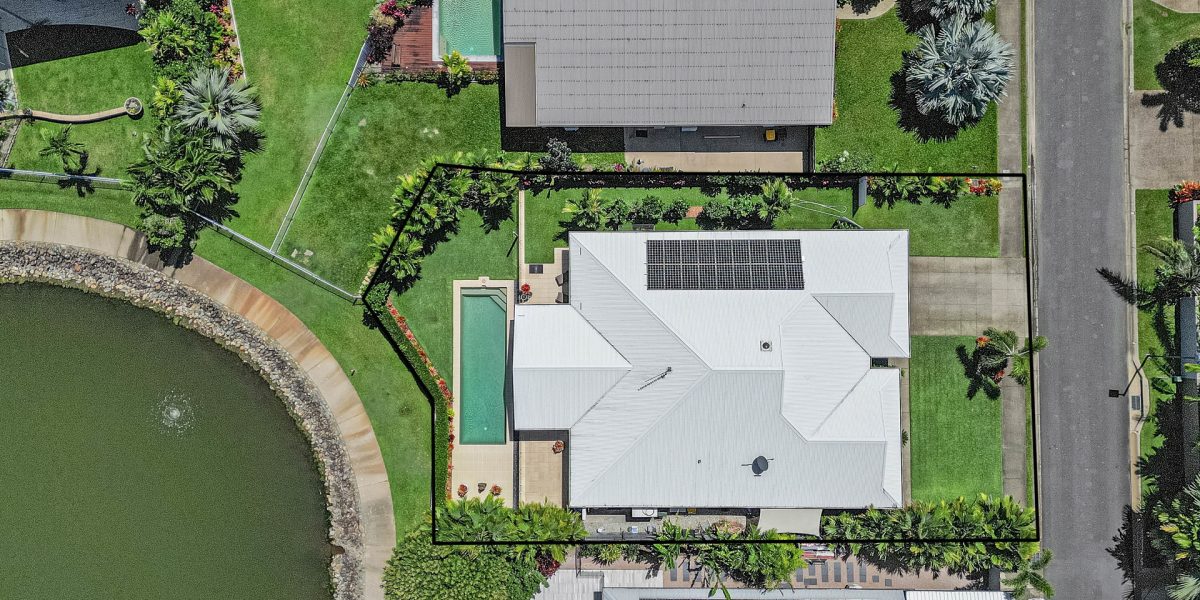 4 Lagoon Drive, Trinity Beach, QLD 4879 AUS