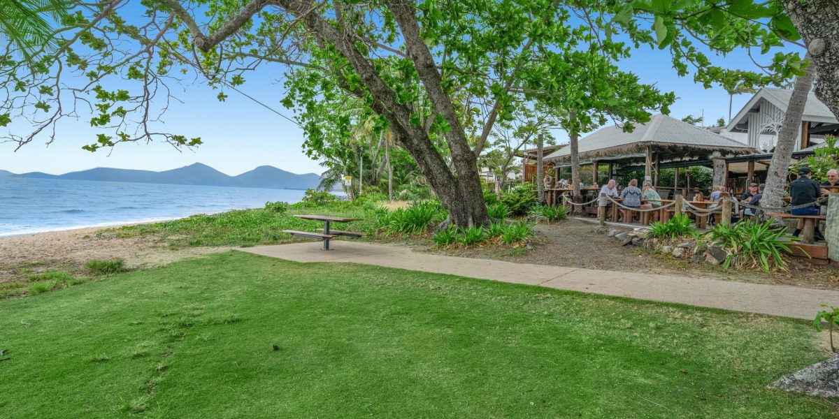 20 Poinsettia Street, Holloways Beach, QLD 4878 AUS