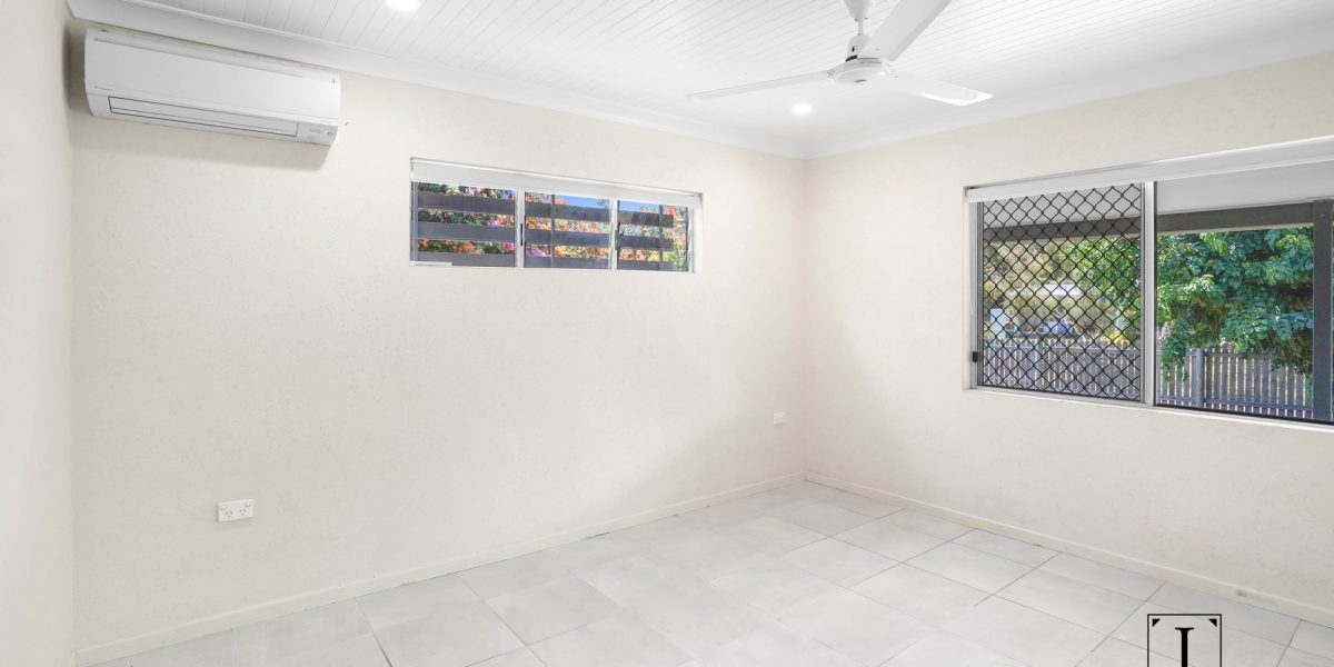 1 Rudder Street, Clifton Beach, QLD 4879 AUS