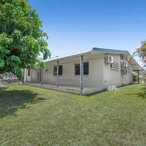 1 Rudder Street, Clifton Beach, QLD 4879 AUS