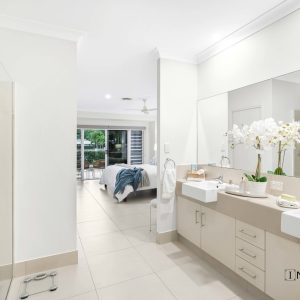 4 Lagoon Drive, Trinity Beach, QLD 4879 AUS