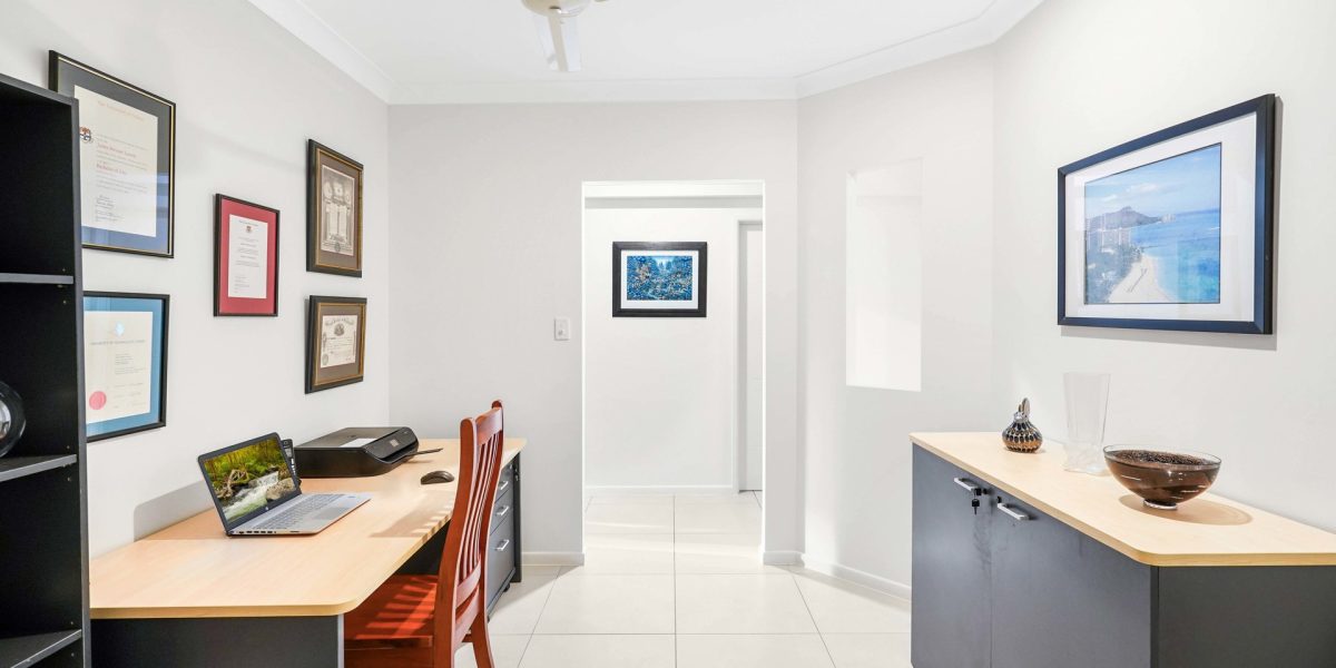4 Lagoon Drive, Trinity Beach, QLD 4879 AUS