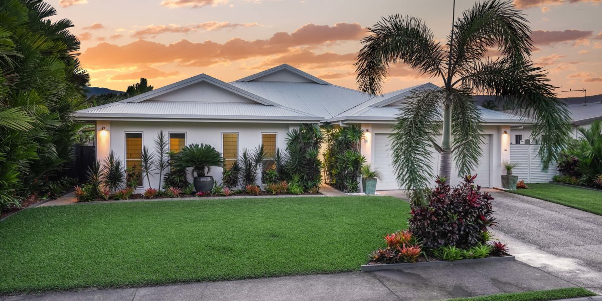 4 Lagoon Drive, Trinity Beach, QLD 4879 AUS