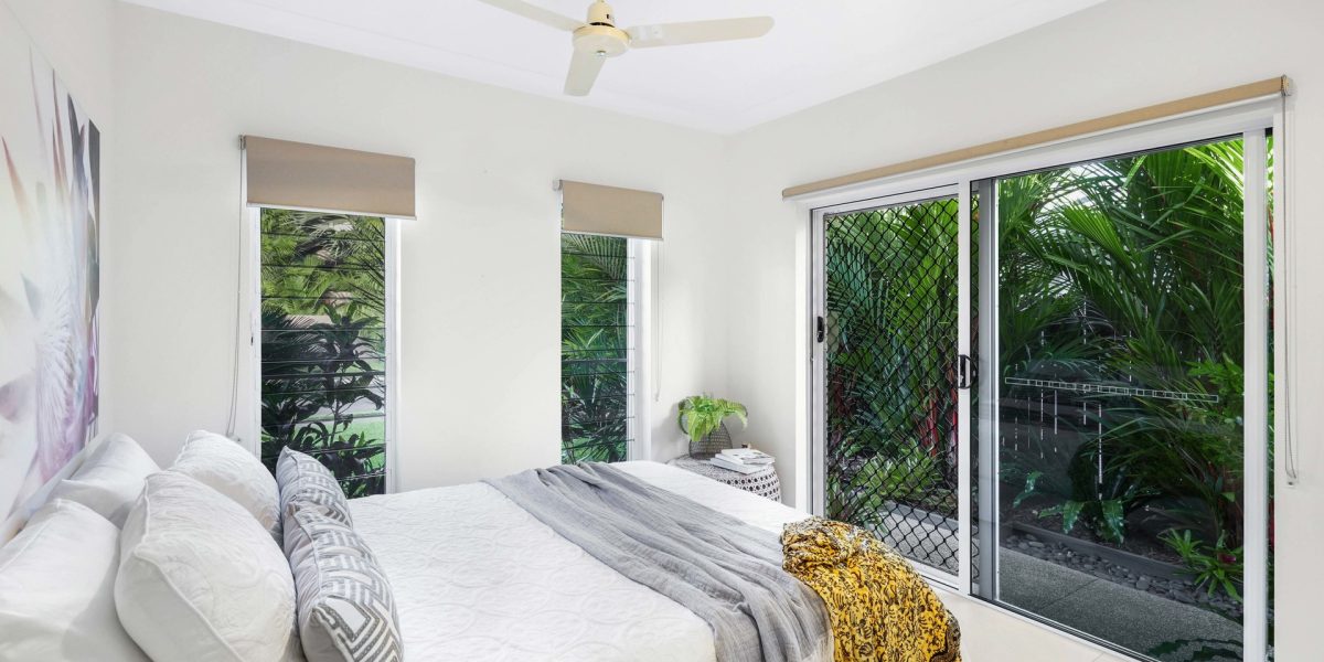 4 Lagoon Drive, Trinity Beach, QLD 4879 AUS