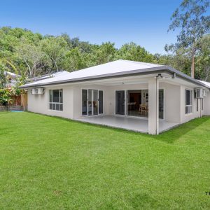 13 Flow Close, Trinity Beach, QLD 4879 AUS