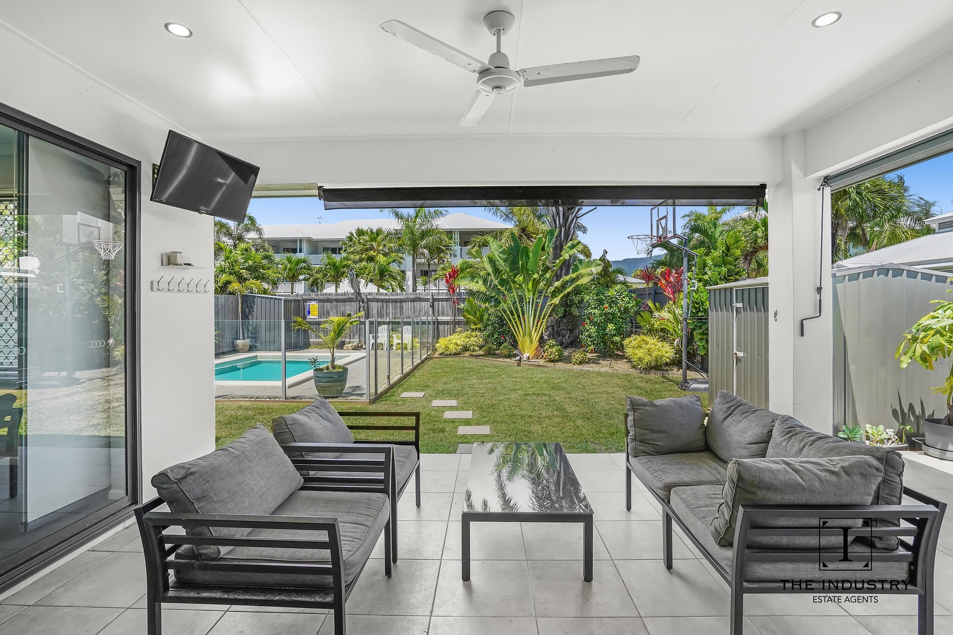 15 Conical Close, Trinity Beach, QLD 4879 AUS