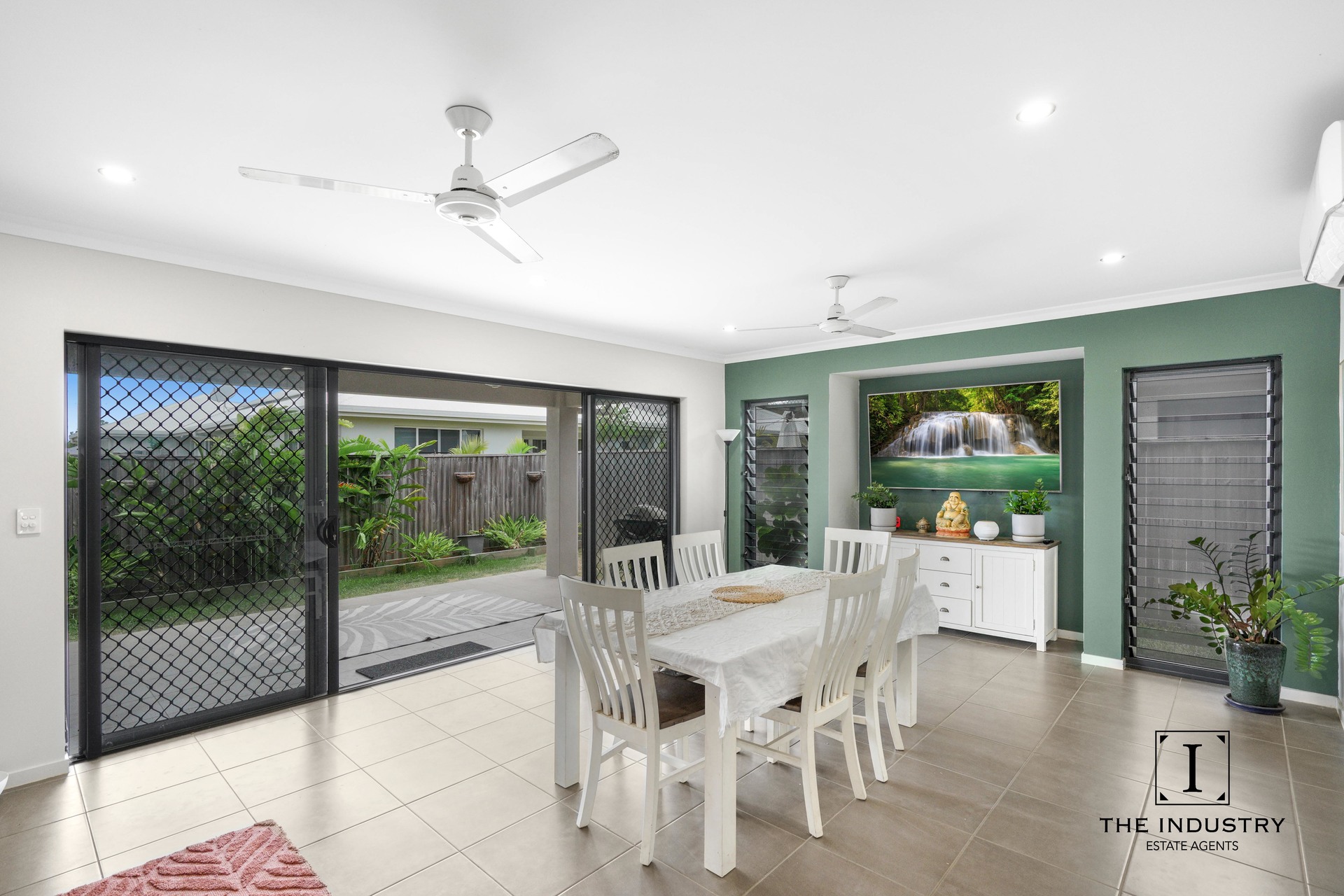 14 Master Circuit, Trinity Beach, QLD 4879 AUS