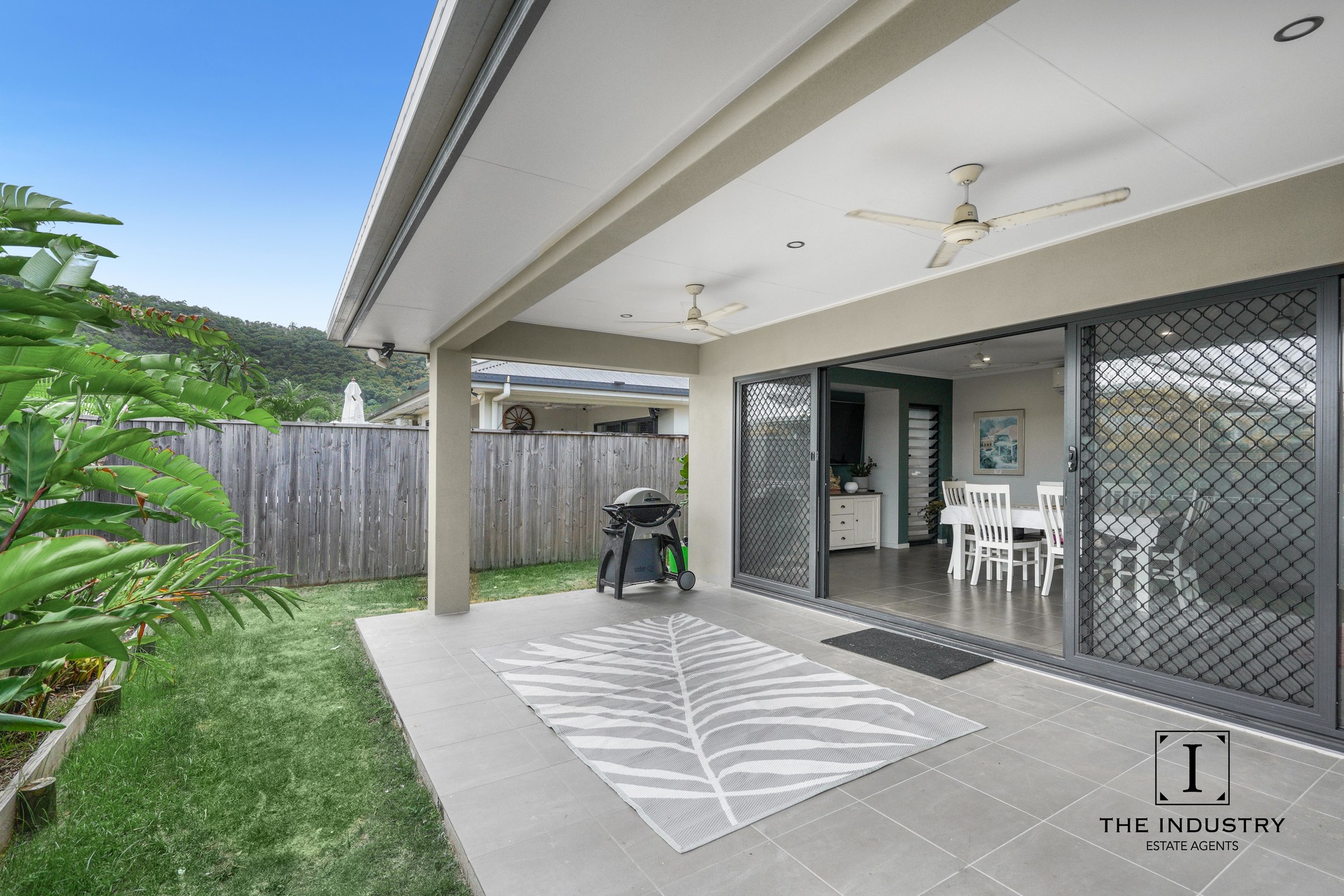 14 Master Circuit, Trinity Beach, QLD 4879 AUS