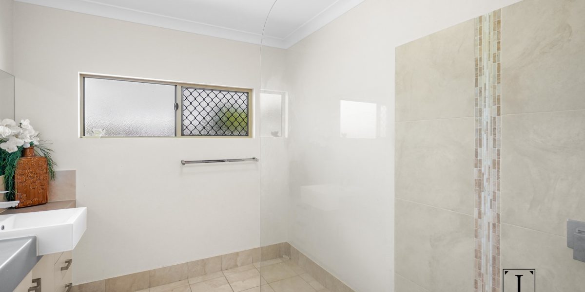 25 Fossilbrook Bend, Trinity Park, QLD 4879 AUS