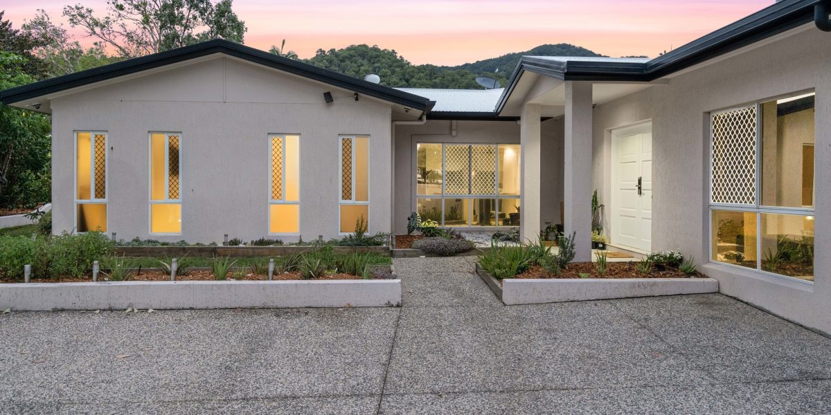 5 Bligh Close, Clifton Beach, QLD 4879 AUS
