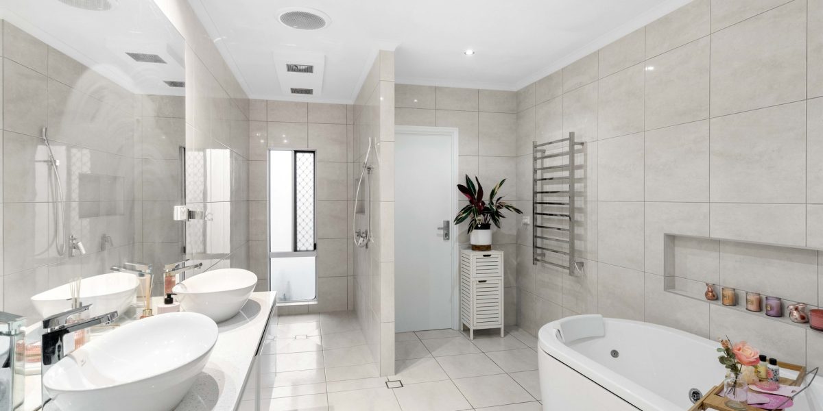 5 Bligh Close, Clifton Beach, QLD 4879 AUS
