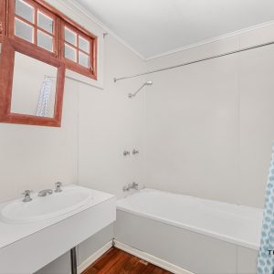 5 Curlew Street, East Trinity, QLD 4871 AUS