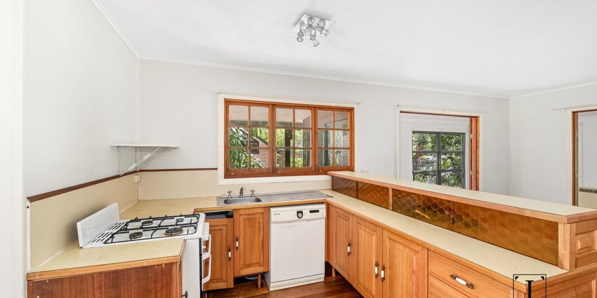 5 Curlew Street, East Trinity, QLD 4871 AUS