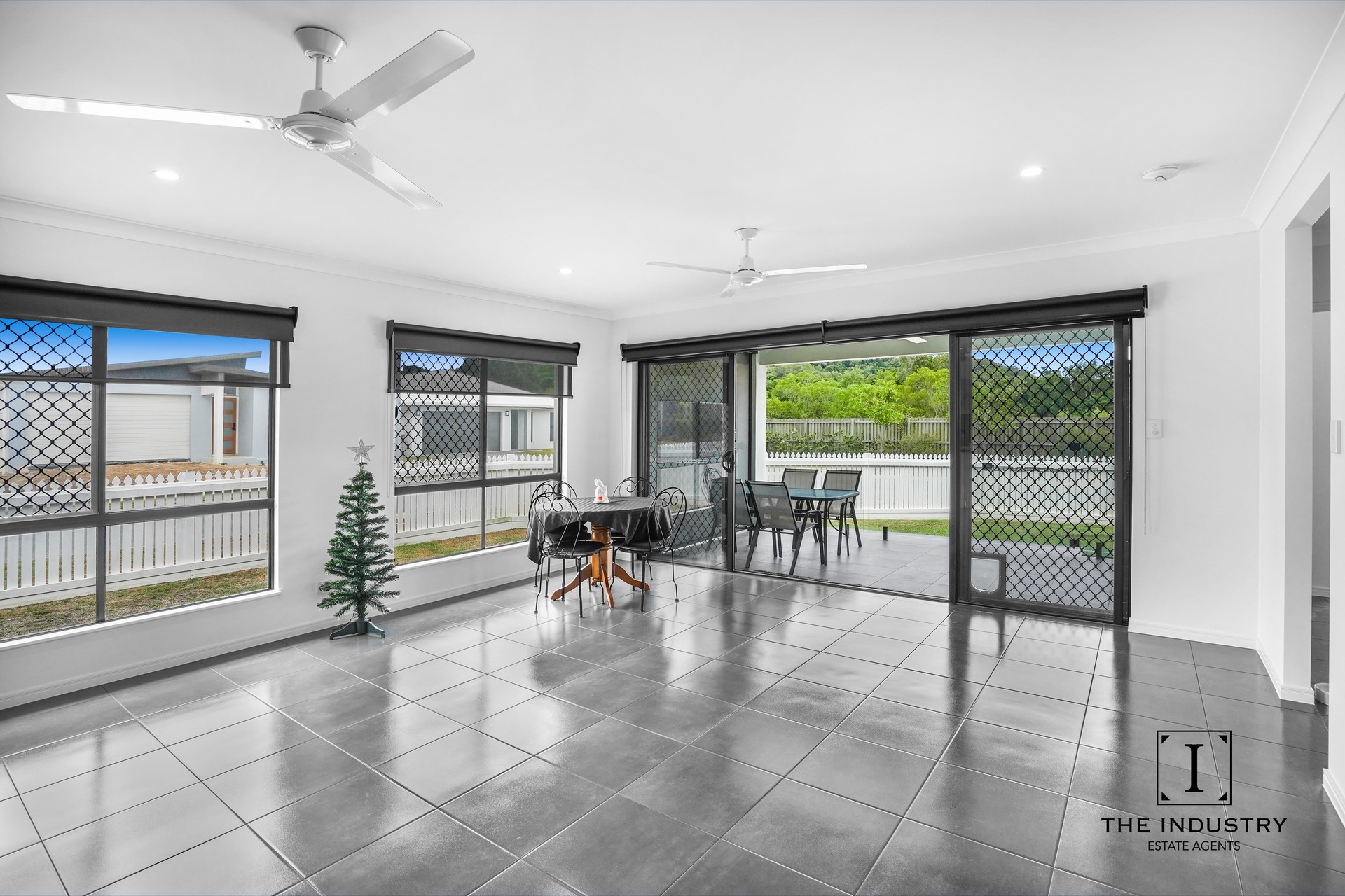 20 Master Circuit, Trinity Beach, QLD 4879 AUS