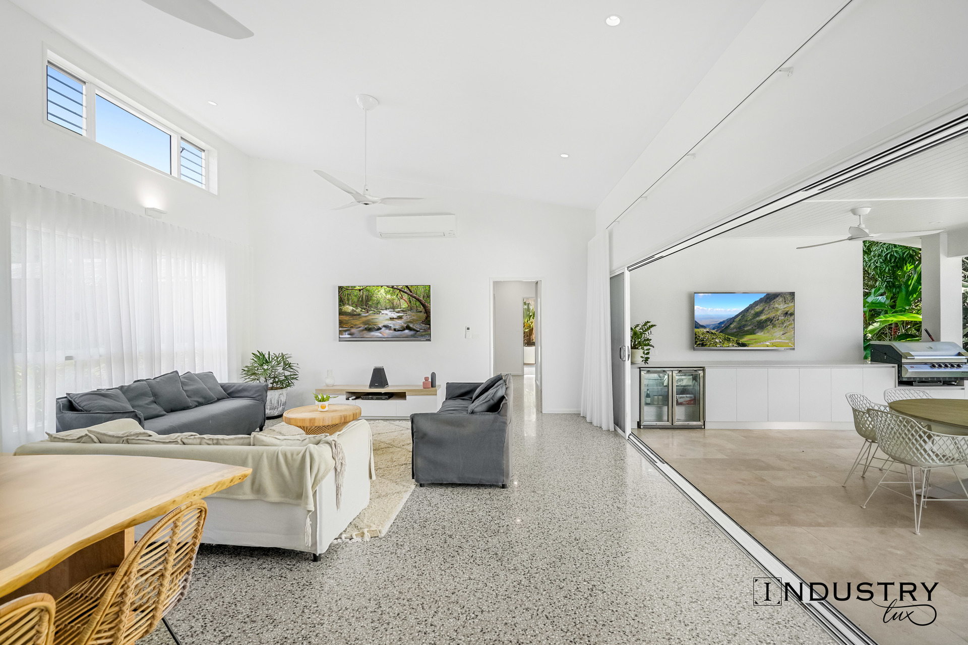 32A Leonard Street, Kewarra Beach, QLD 4879 AUS