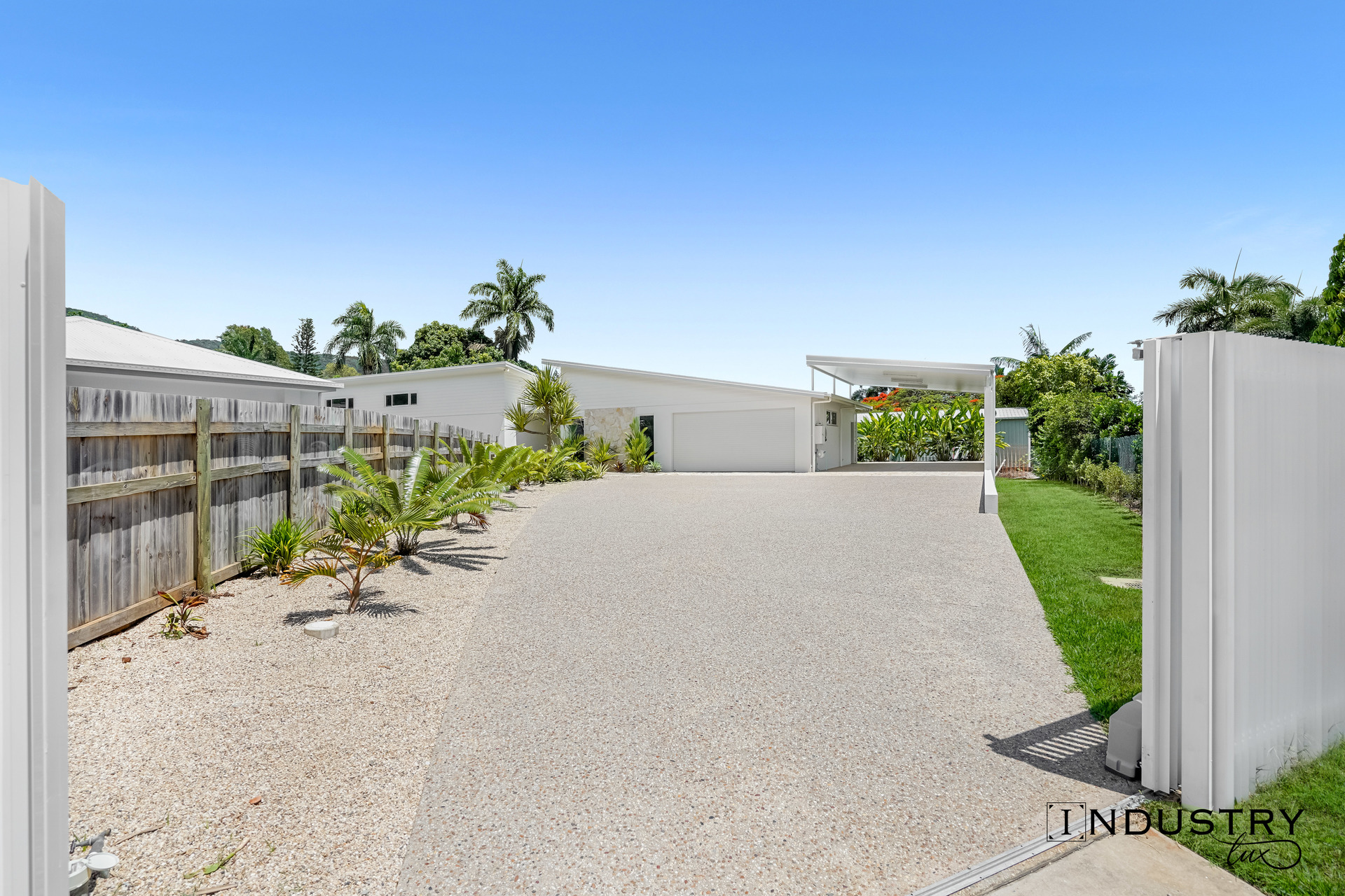 32A Leonard Street, Kewarra Beach, QLD 4879 AUS