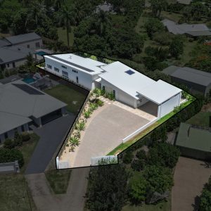 32A Leonard Street, Kewarra Beach, QLD 4879 AUS