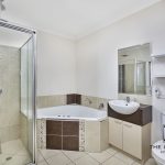 8 Starr Close, Bentley Park, QLD 4869 AUS