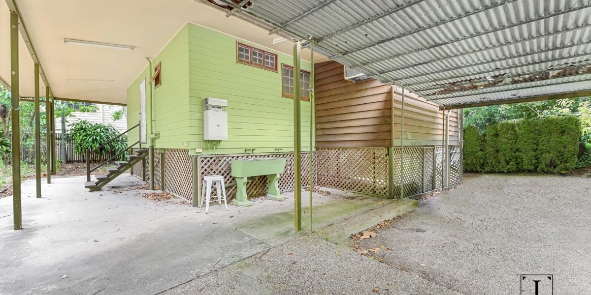 5 Curlew Street, East Trinity, QLD 4871 AUS