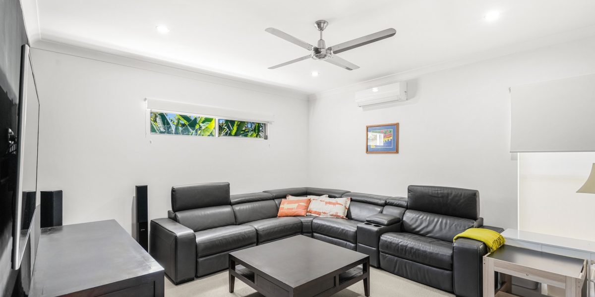 14 Anchor Close, Trinity Beach, QLD 4879 AUS