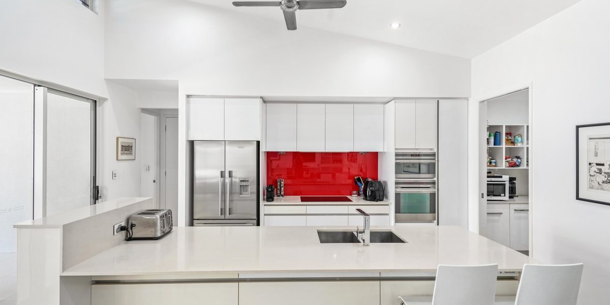 14 Anchor Close, Trinity Beach, QLD 4879 AUS