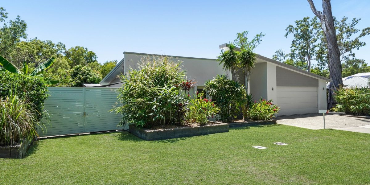 14 Anchor Close, Trinity Beach, QLD 4879 AUS