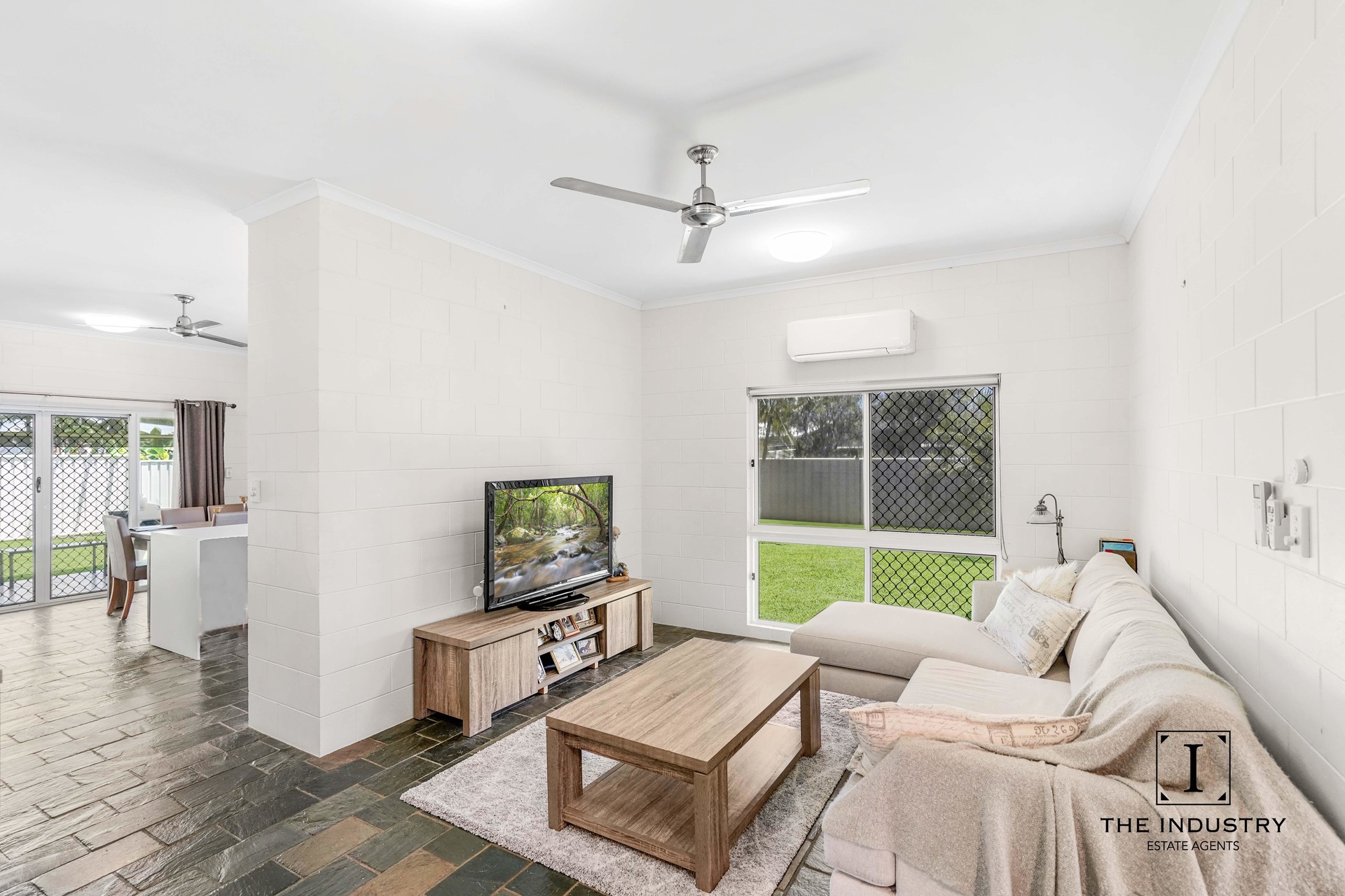 11 Whale Close, Kewarra Beach, QLD 4879 AUS