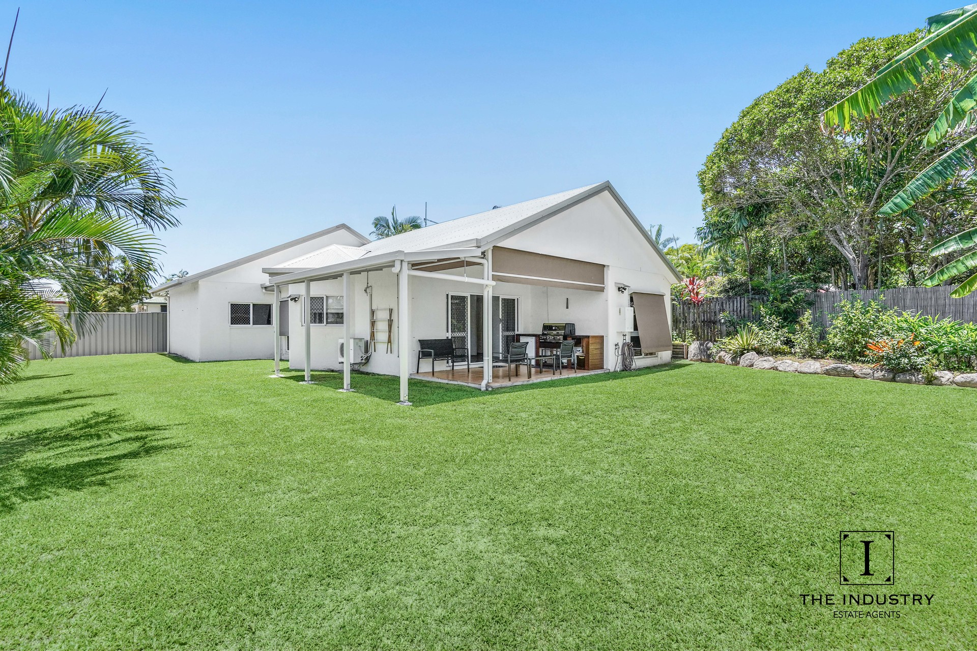 11 Whale Close, Kewarra Beach, QLD 4879 AUS