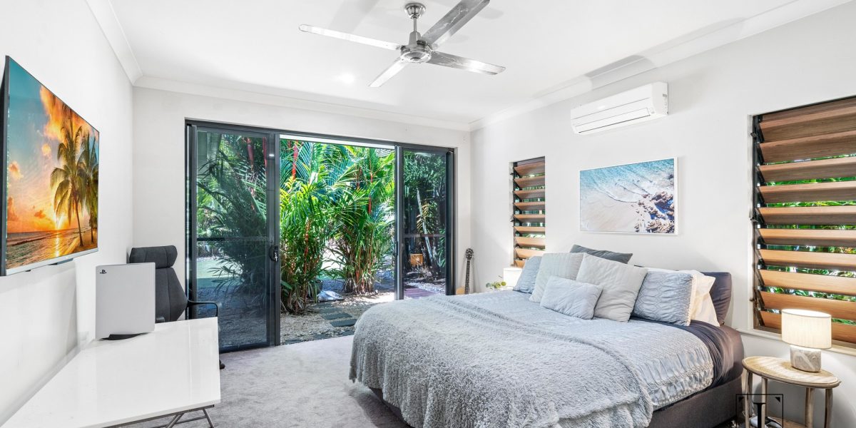 1 Megalong Close, Smithfield, QLD 4878 AUS