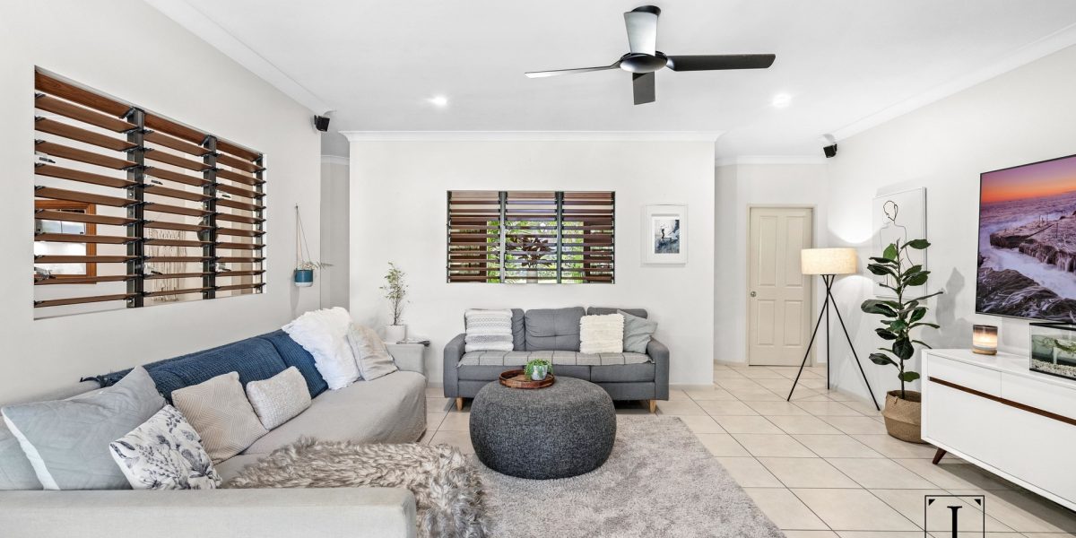 1 Megalong Close, Smithfield, QLD 4878 AUS